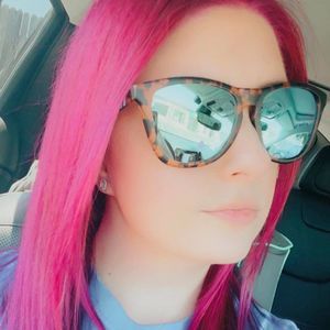 Meet your Posher, Rachel